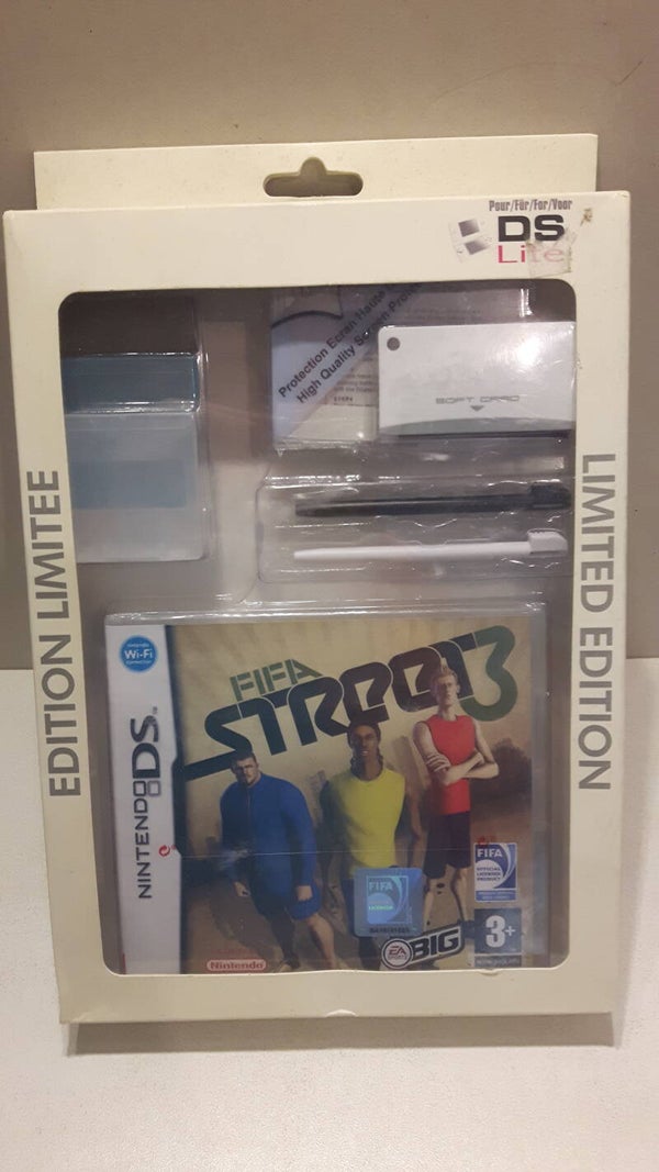 Nintendo DS Lite FIFA STREET 3  LIMITED EDITION
