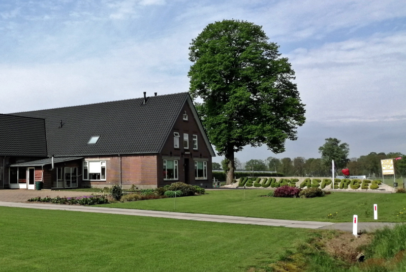 Veluwse Asperge Boerderij in Otterlo, Streekproducten, groenten, fruit, zuivelproducten, vlees, eieren, honing en ambachtelijke jam en kaas.