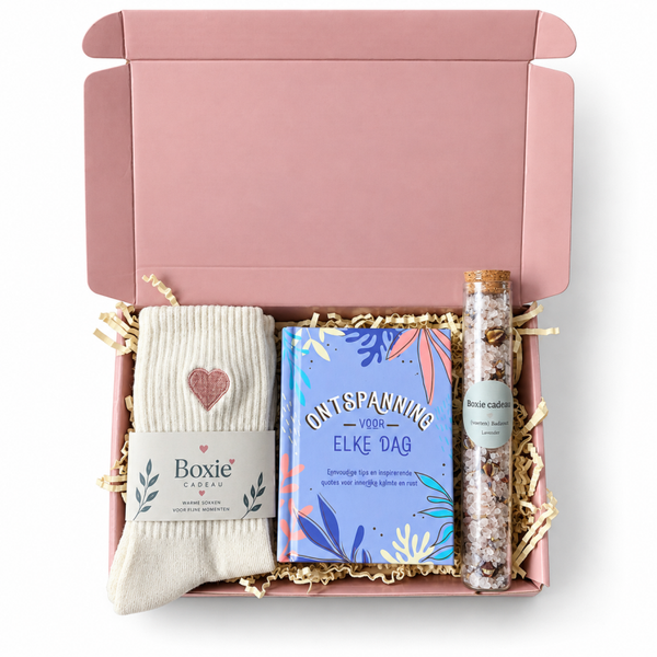 Even ontspannen – Cadeaubox met sokken, badzout & boekje