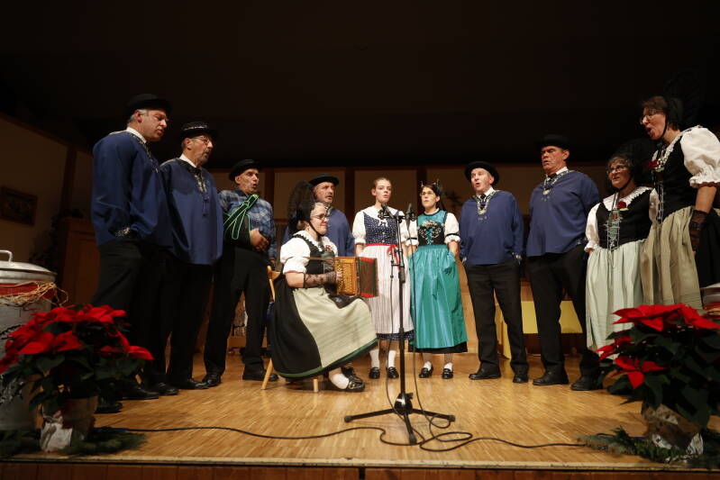 2024-jodlerklub-b-rgseeli-8276-standard-54nifp.jpg