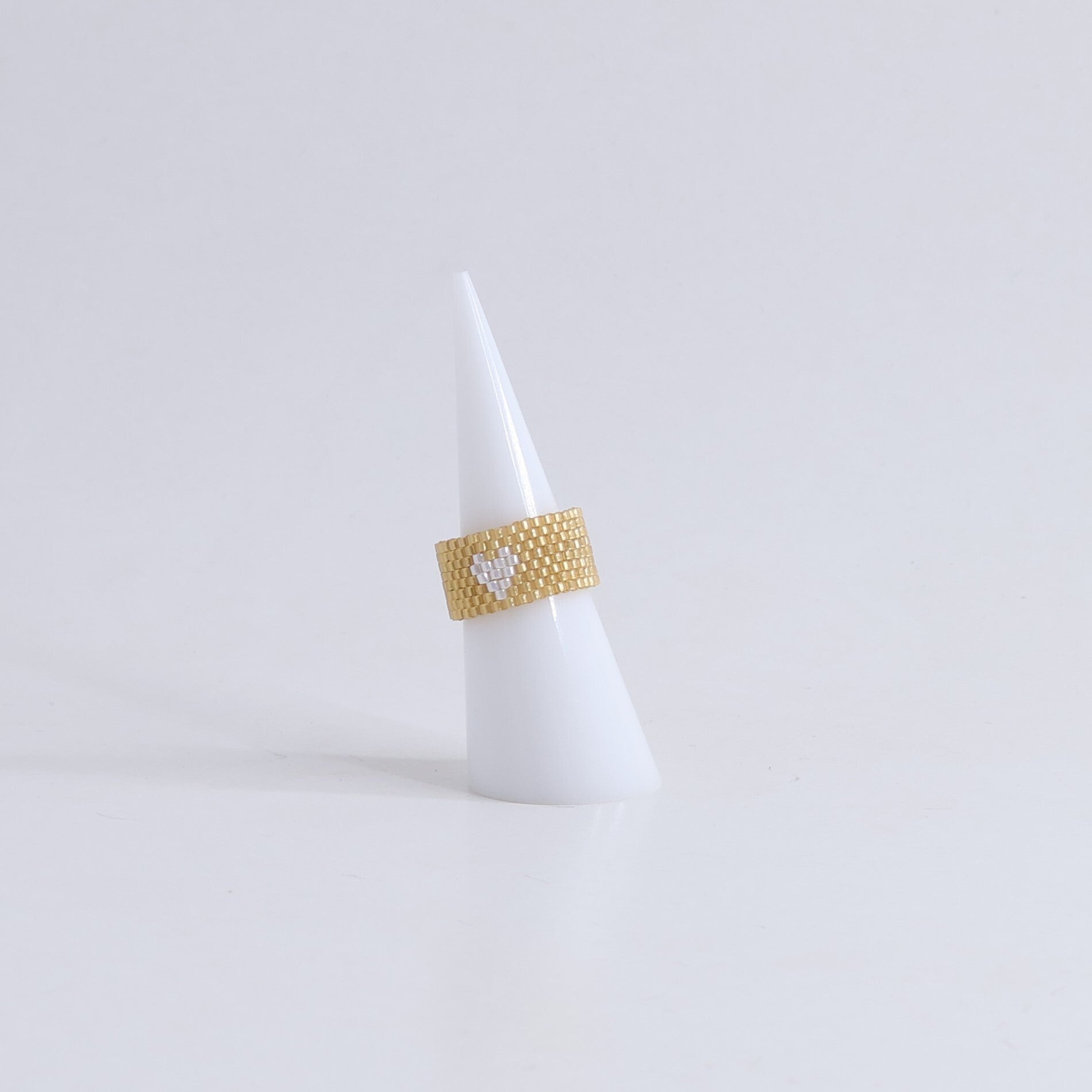 Lies Cerise Ring 'Sable Blanc' Lief Sable