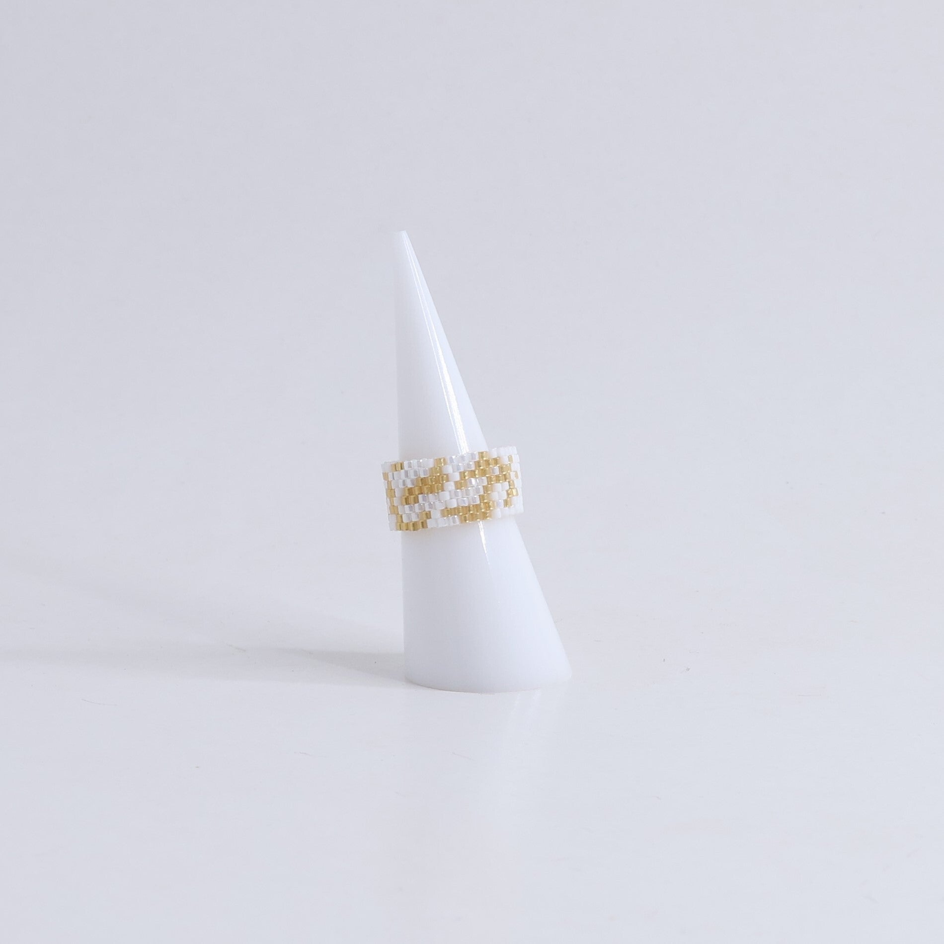 Lies Cerise Ring 'Sable Blanc' Zeeschelp