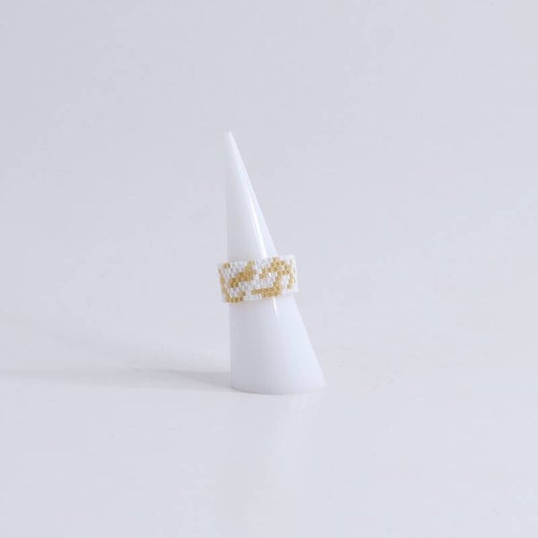 Lies Cerise Ring 'Sable Blanc' Zeeschelp