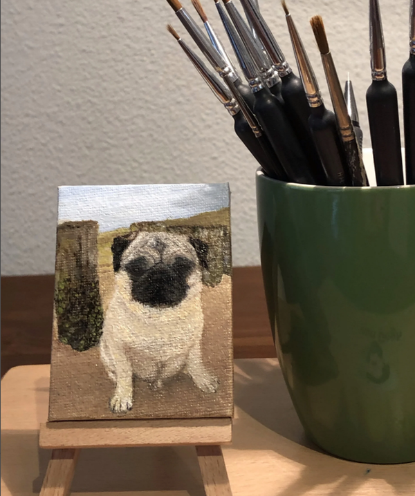 Miniatuurschilderij - Brann on the beach - Fawn Mopsje - Made by Monica