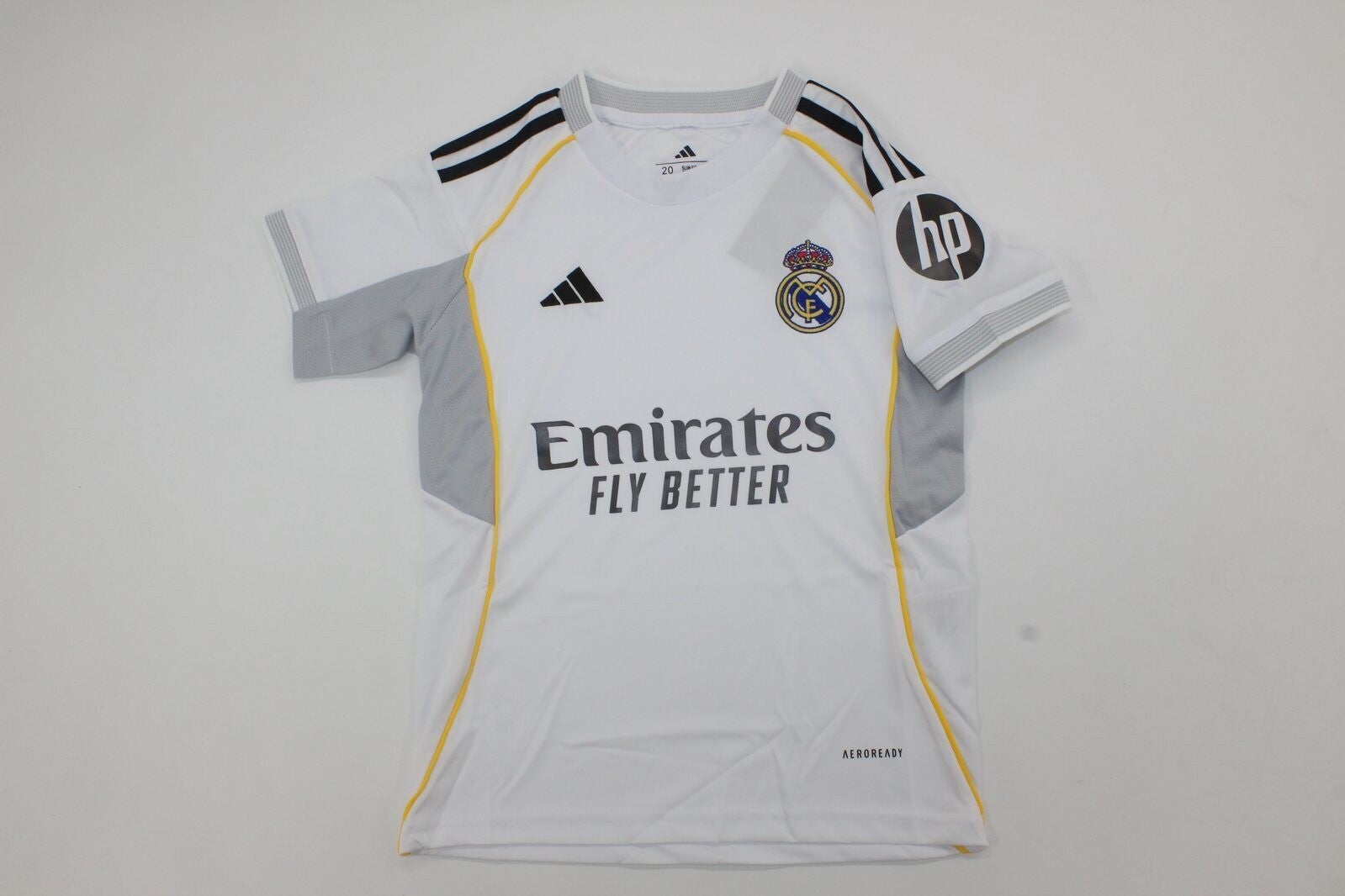 Real Madrid home 25-26