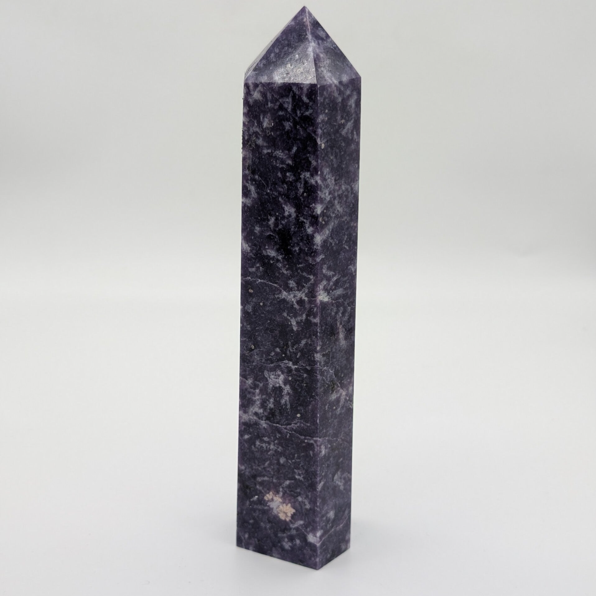 Lepidolite Tower – 910g