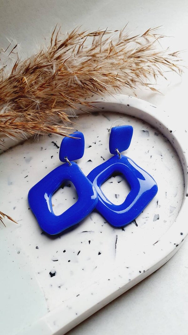 Stacey // ultramarijn