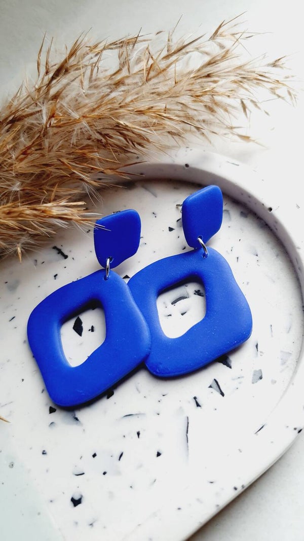 Stacey // ultramarijn