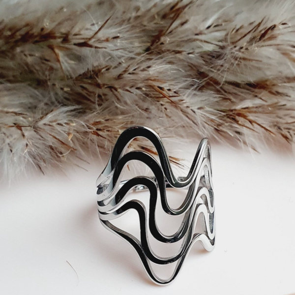 Ring golvend // silver