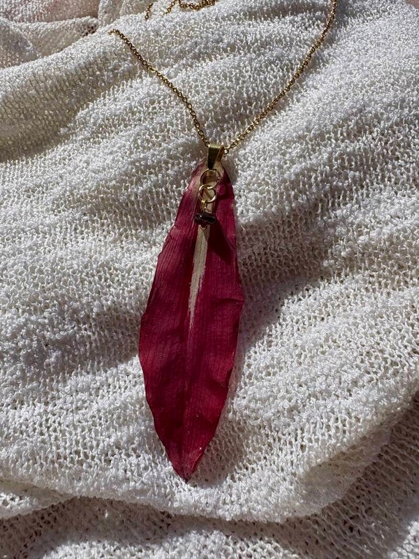 Collar flor de Lirio