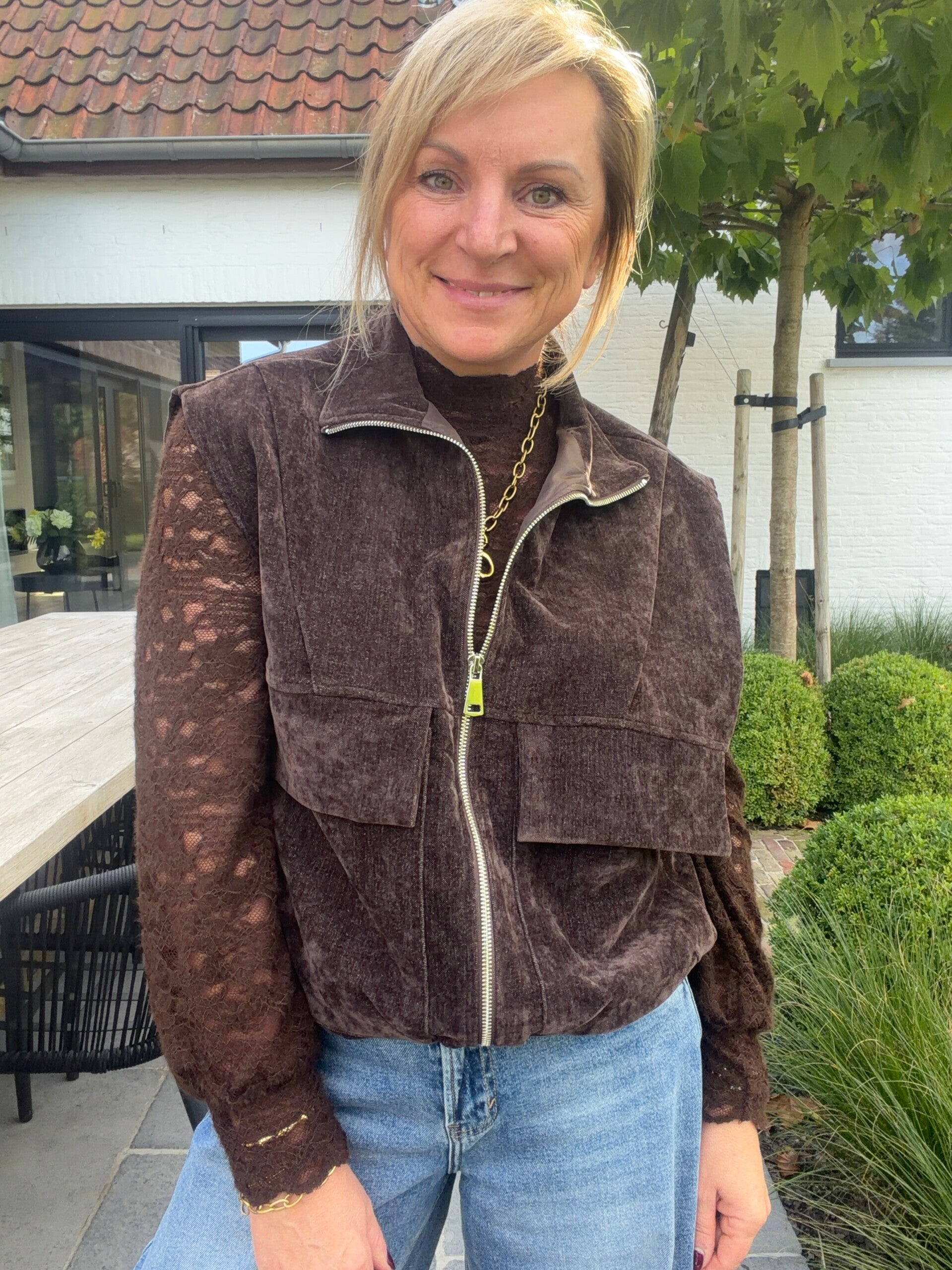 Jasje Nina in mooie suède stof