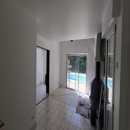 1000010989-standard.jpg