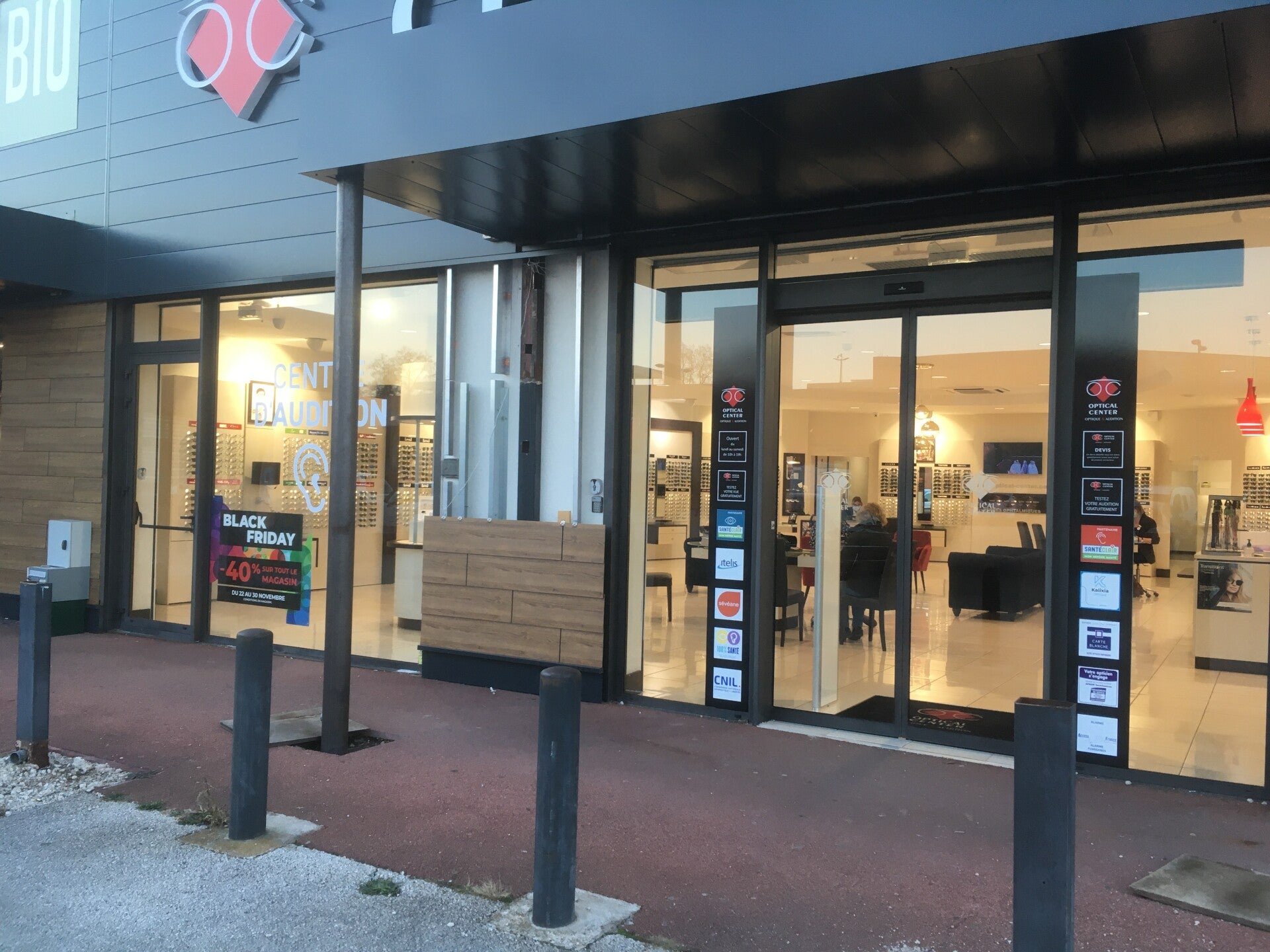 adhésif vitrine à Montceau-les-mines