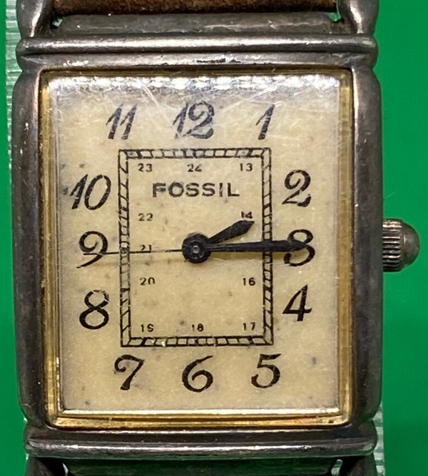 Fossil BW6779 Retro-stijl rechthoekig dames quartzhorloge