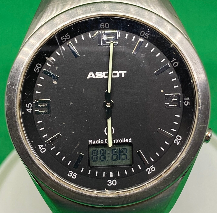 Ascot Radio Controlled Horloge
