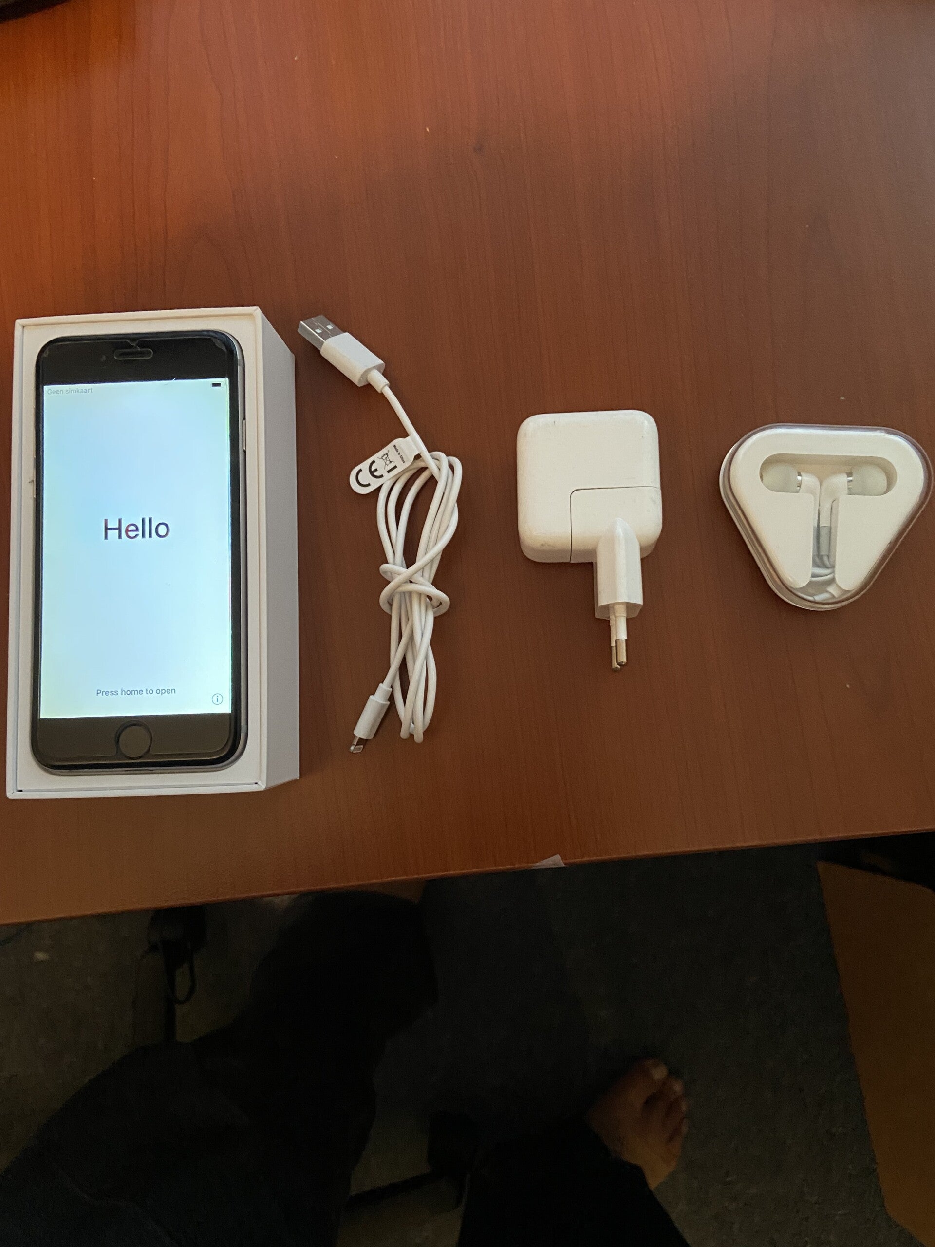 I-Phone 6 (goed werkend maar met een lichte schade)