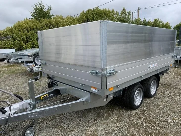 Remorque Tri-Benne Saris – K3 306 – 306 X 184 – Ptac : 3500 Kg – 2 Essieux – Freinée – Pompe Electrique