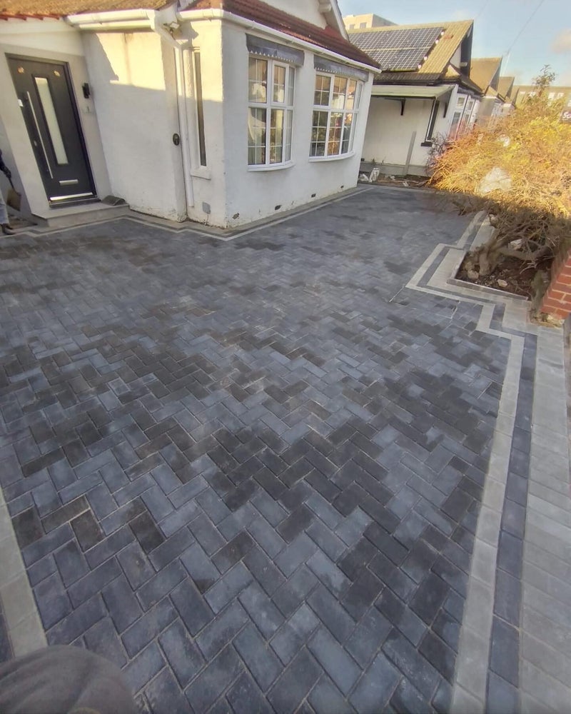 Welling block paving driveways