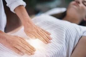 tarot, reiki, vidente, tarotista, reiki Málaga, tarot Málaga, consultas tarot, lectura tarot, energía, sanación, reiki sesión, terapia, bienestar, espiritualidad, amor tarot, trabajo tarot, consulta tarotista, predicciones, crecimiento, reiki terapia,
