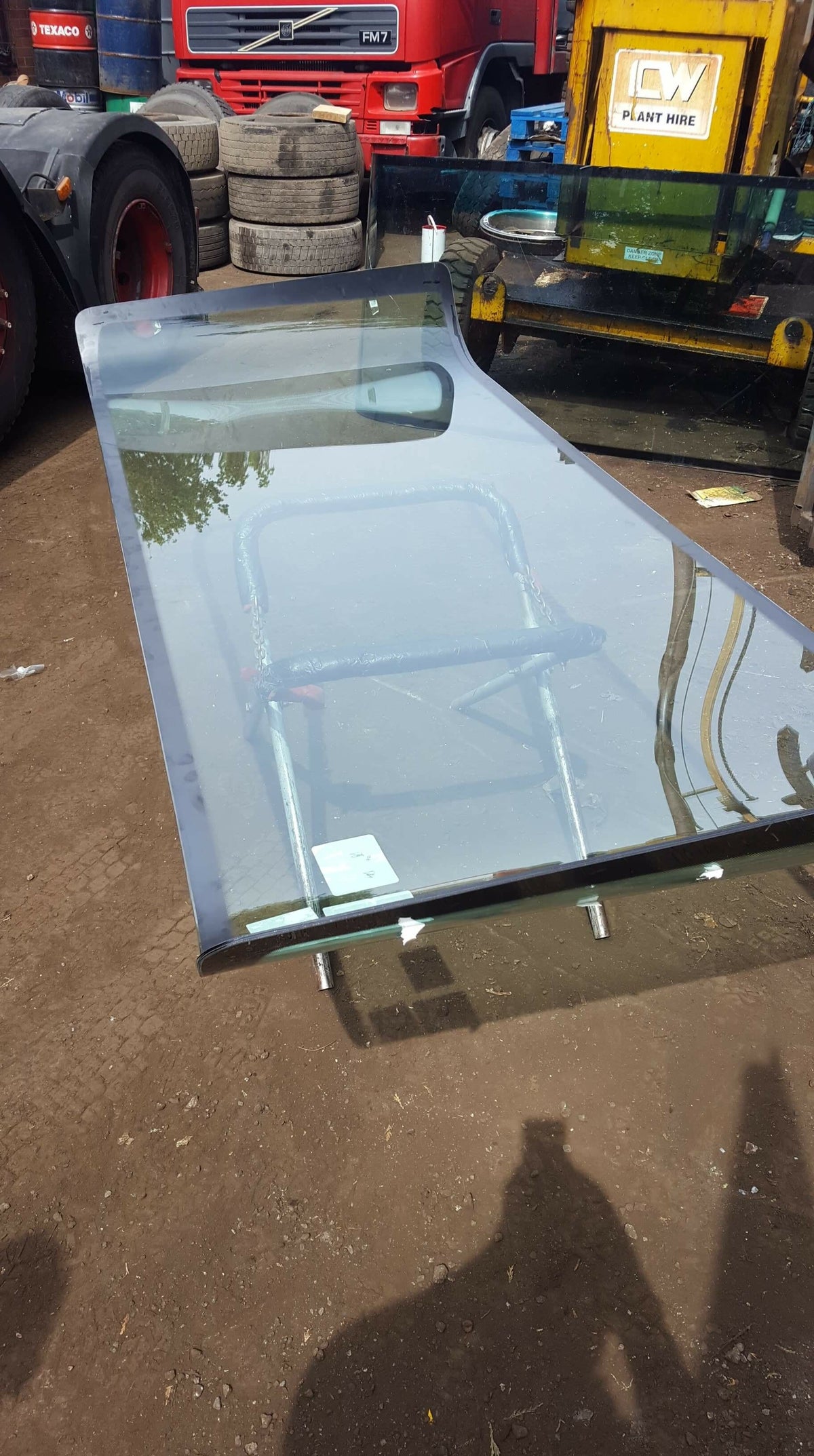 Windscreen Pallets About Us | Low Cost Windscreens