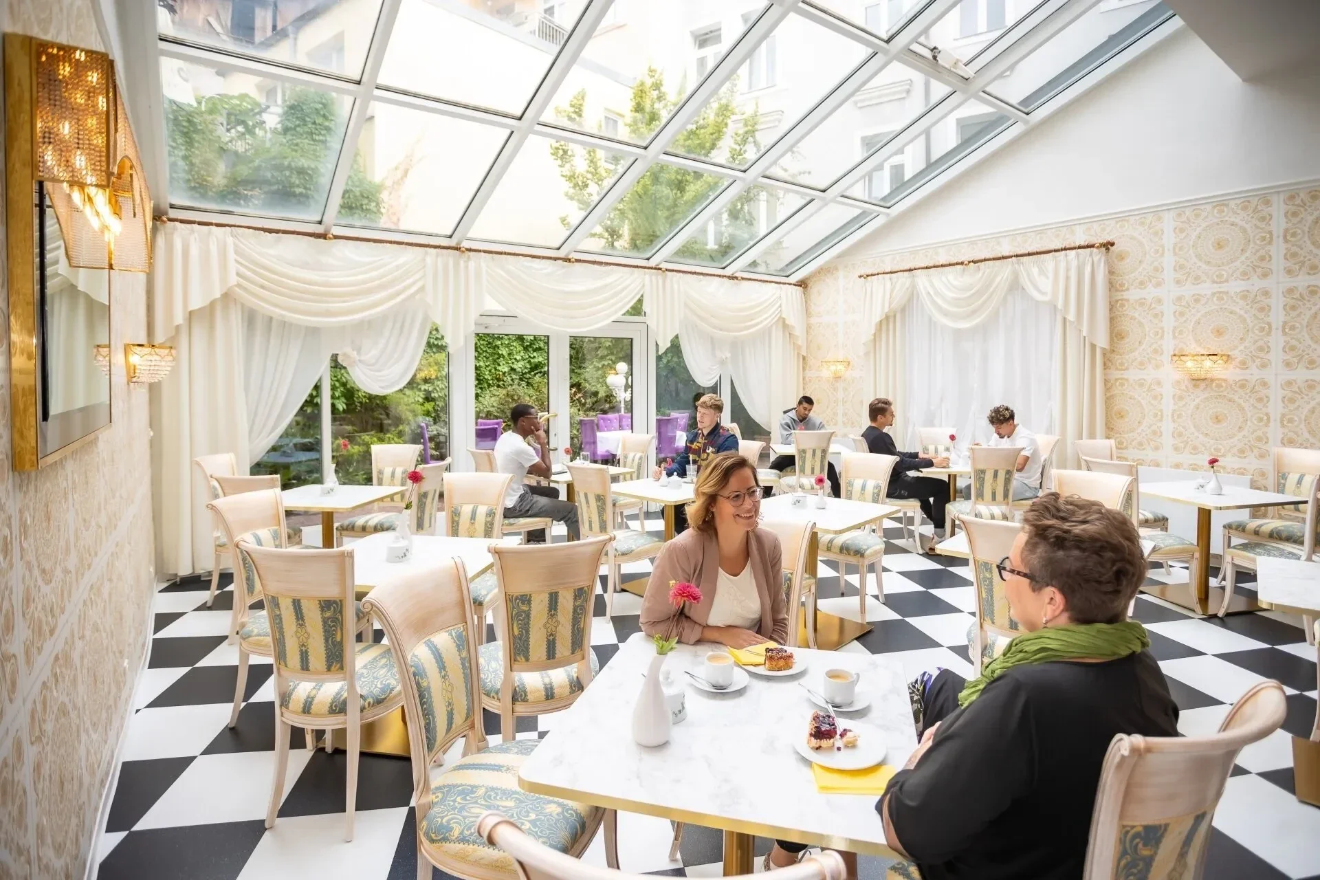 hotel-alexandra-restaurant-102441-standard.webp