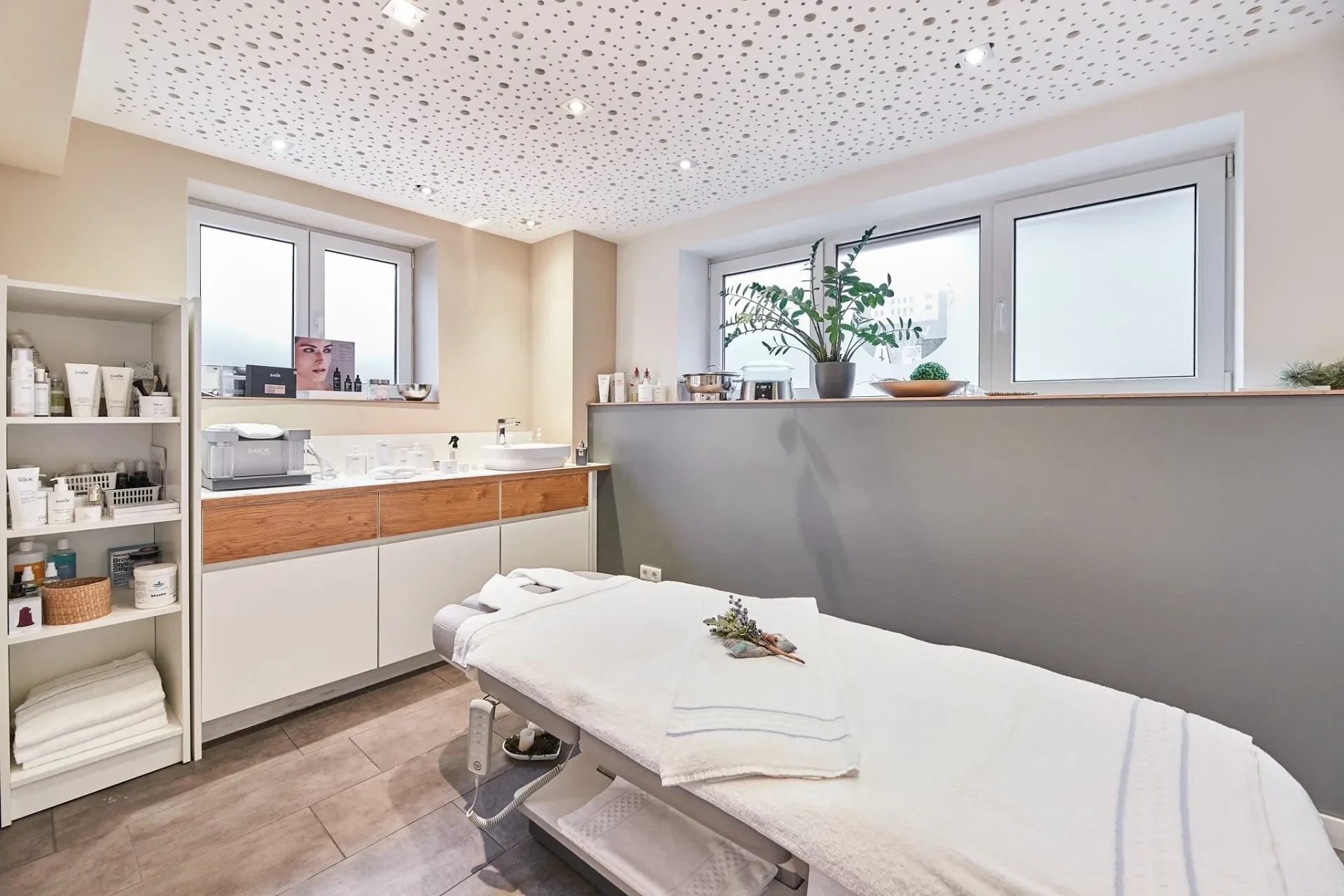 hotel-halfenstube-und-villa-spa-1894-wellnessbereich-103436-standard.webp