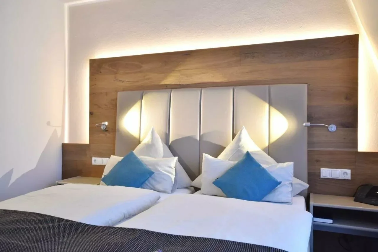 hotel-und-restaurant-zum-deutschen-hause-hotel-aussenansicht-88074-standard.webp