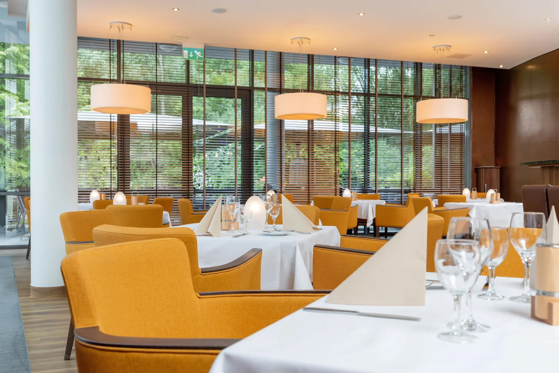 parkhotel-ruegen-hotel-aussenansicht-103848-standard.webp