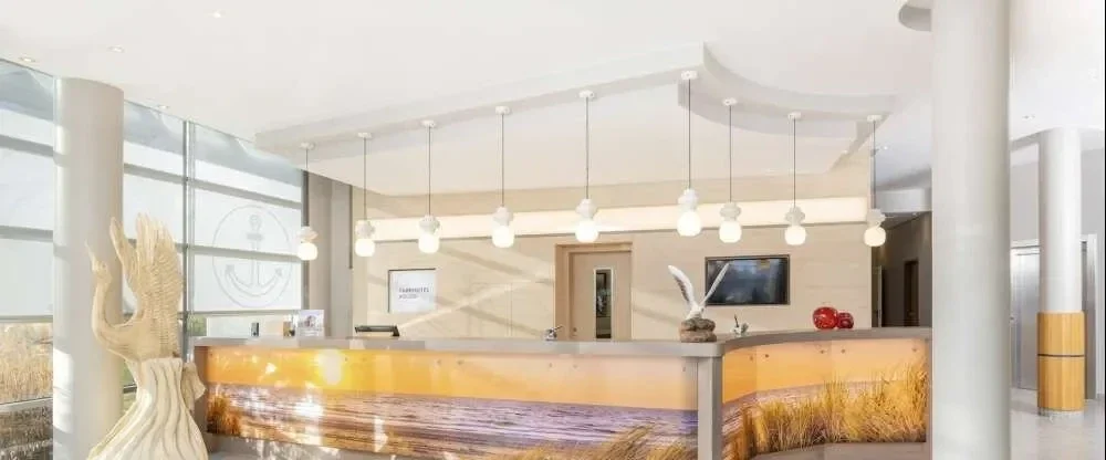 parkhotel-ruegen-hotel-innenansicht-100194-thumb-1000x416-q60-standard.webp