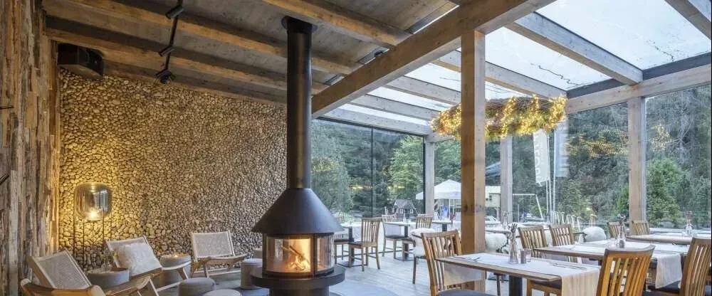 pytloun-wellness-hotel-harrachov-restaurant-97369-thumb-1000x416-q60-standard.webp