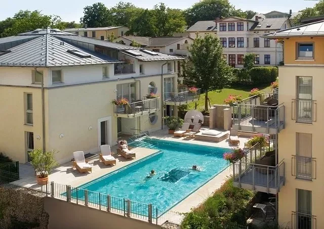 schwimmbad-41978-standard.webp