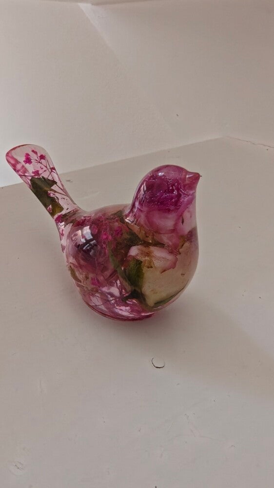 Vogeltje voor kleine bloementjes. € 59,95