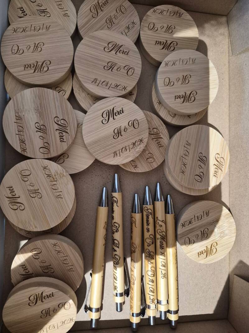 Créations gravées en bois pour vos événements