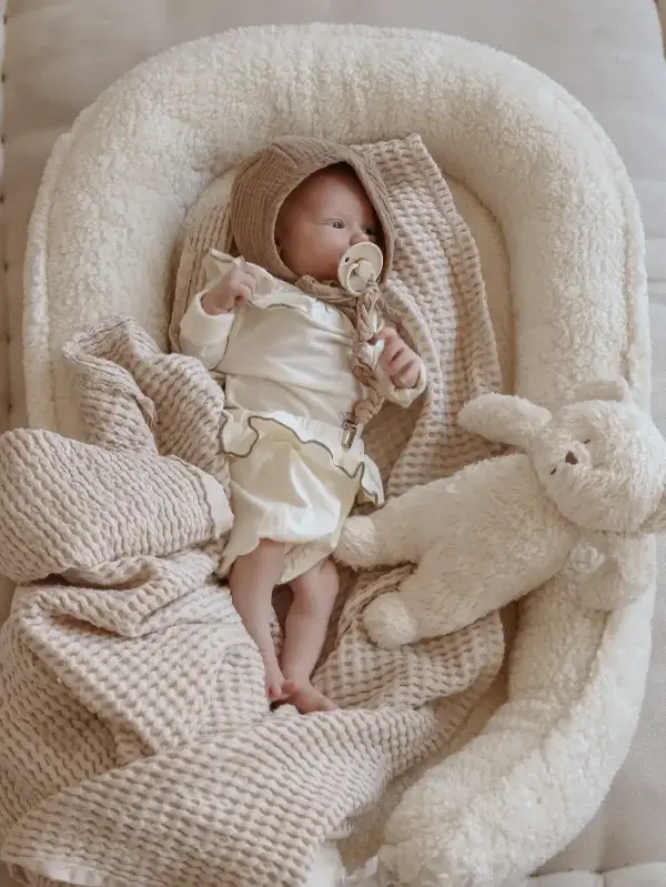 BABYNEST TEDDY CREME | BABYLY