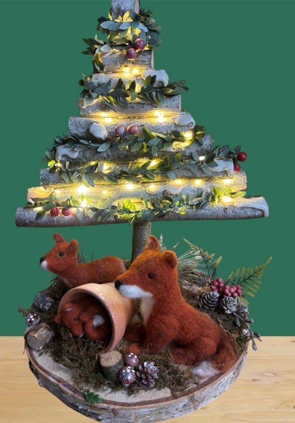 The forest fox family
