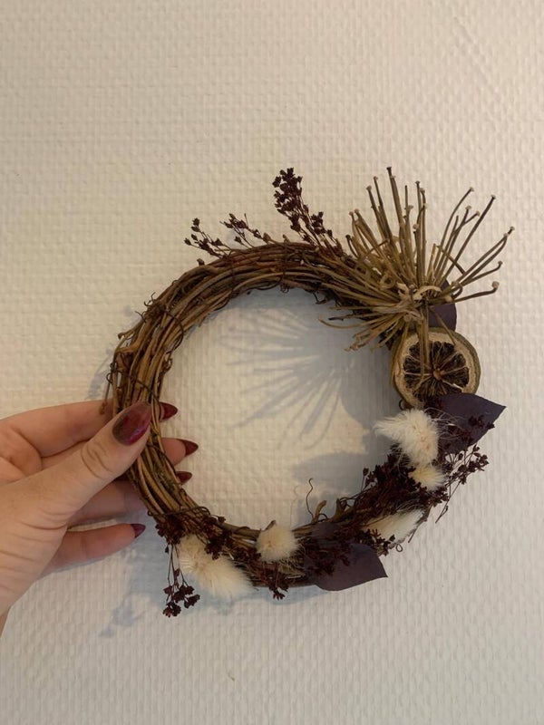 Couronne ronde avec une agapanthe