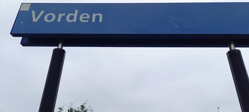"afbeelding stationsbordje Vorden"