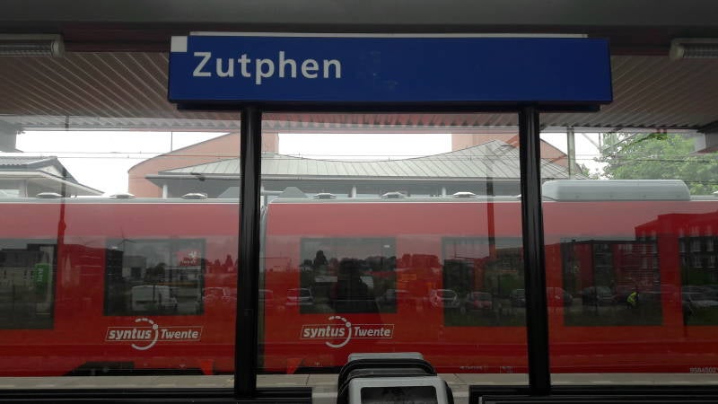 "afbeelding stationsbordje Zutphen"