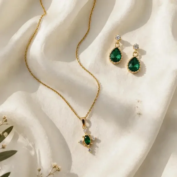 Parure de Mariage Émeraude - Collier Étoile & Boucles Goutte d'Eau Doré