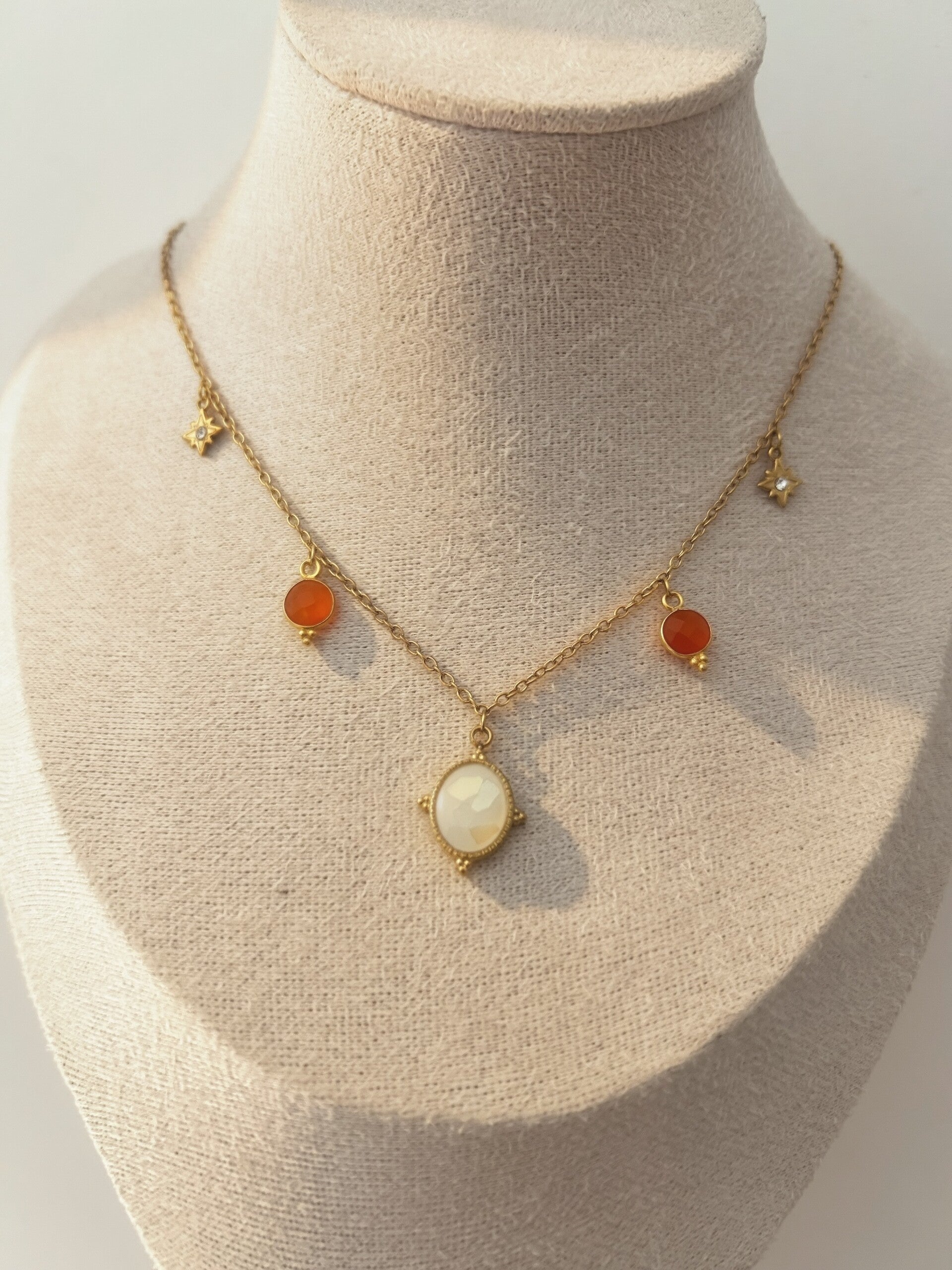 Collier Solara