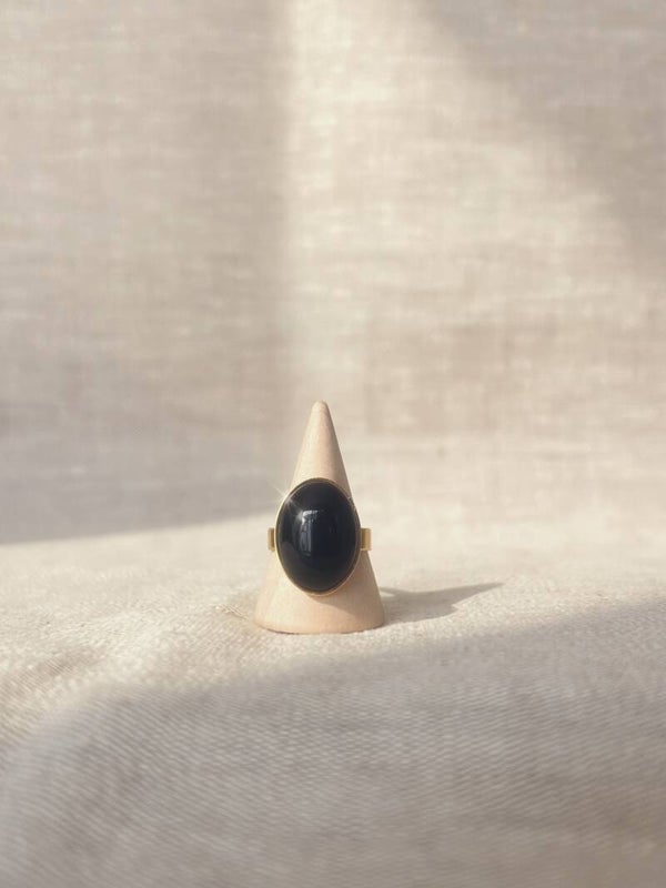 Bague Maddie - Onyx Noir Acier Inoxydable Doré