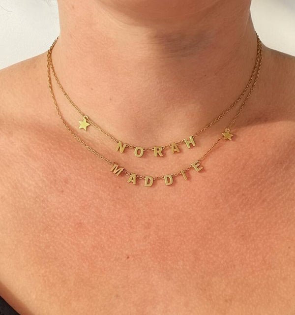 Collier Prénoms Superposés Étoiles ou autres breloques -Personnalisable Or