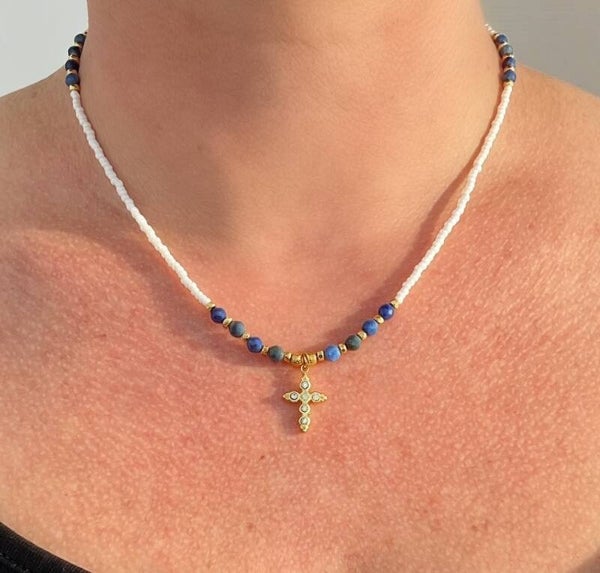 Collier Mae Croix Lapis Lazuli & Perles Nacrées