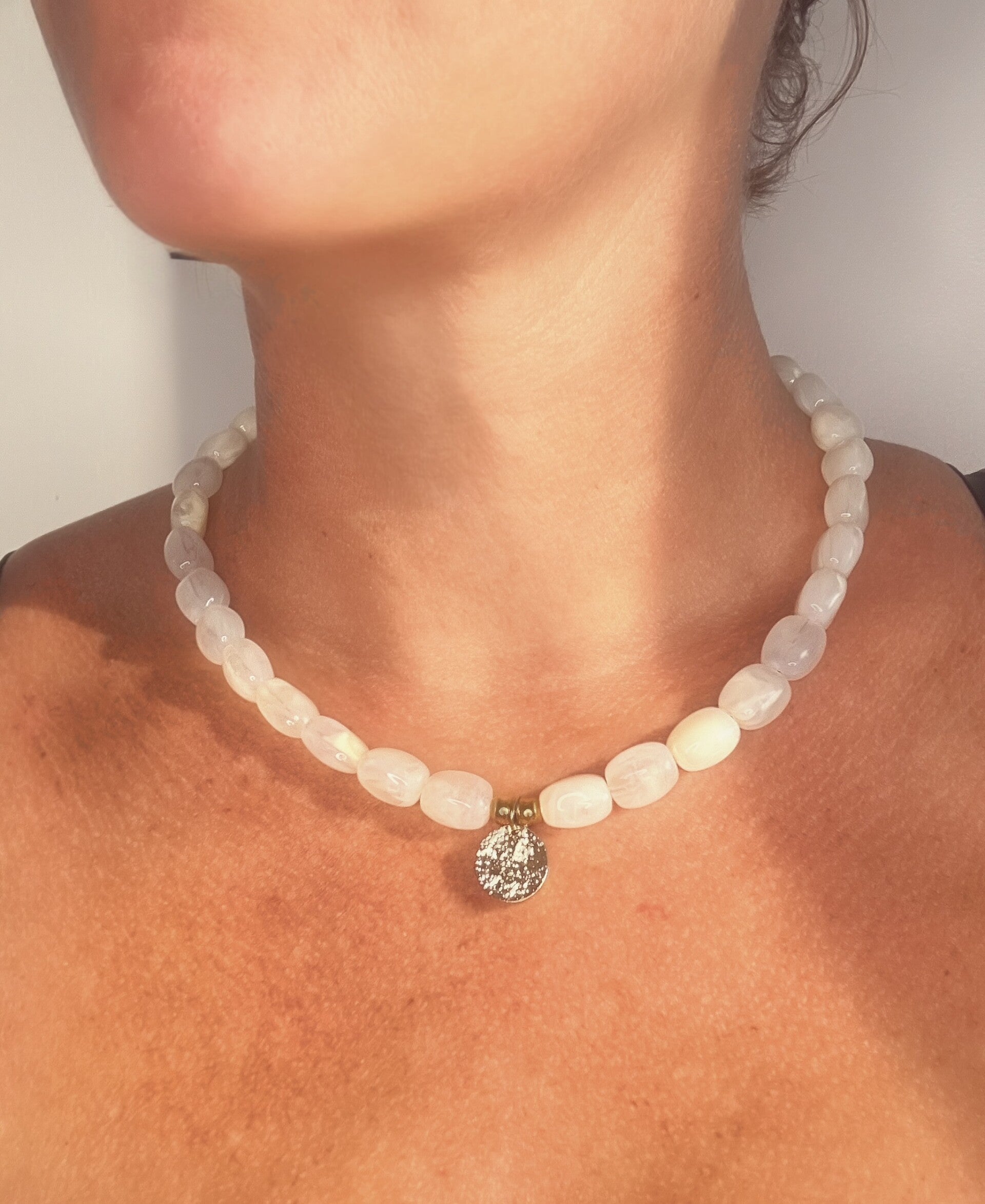 Collier Médaillon d’été