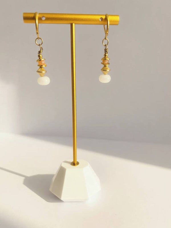 Boucles Soléa – Lumière Pierre du Soleil & Jade Blanc