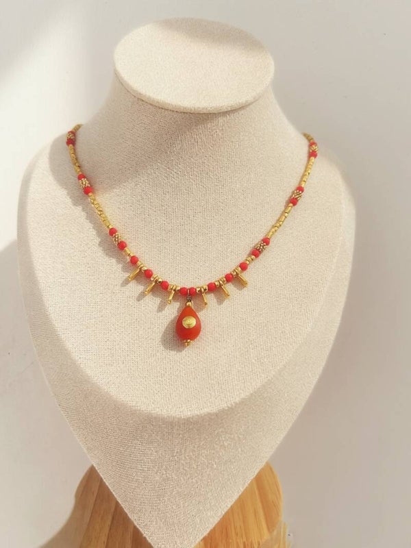 Collier Leila