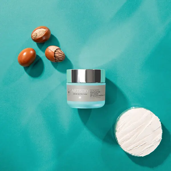Artistry Skin Nutrition™ Crema Hidratante Regeneradora FPS 30 Artistry Skin Nutrition™