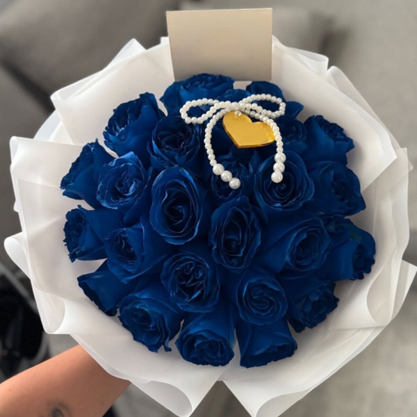 ROYAL BLUE ROSE BOUQUET