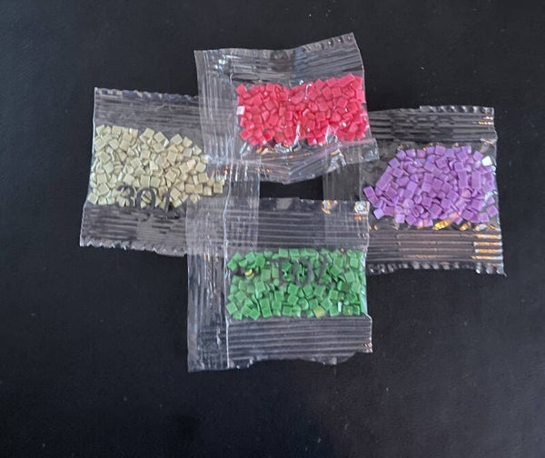 vierkante steentjes per zakje van 200 stuks