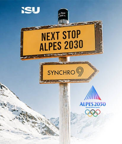 Ceļa rādītājs ar uzrakstiem Alpes 2030 un Synchro9